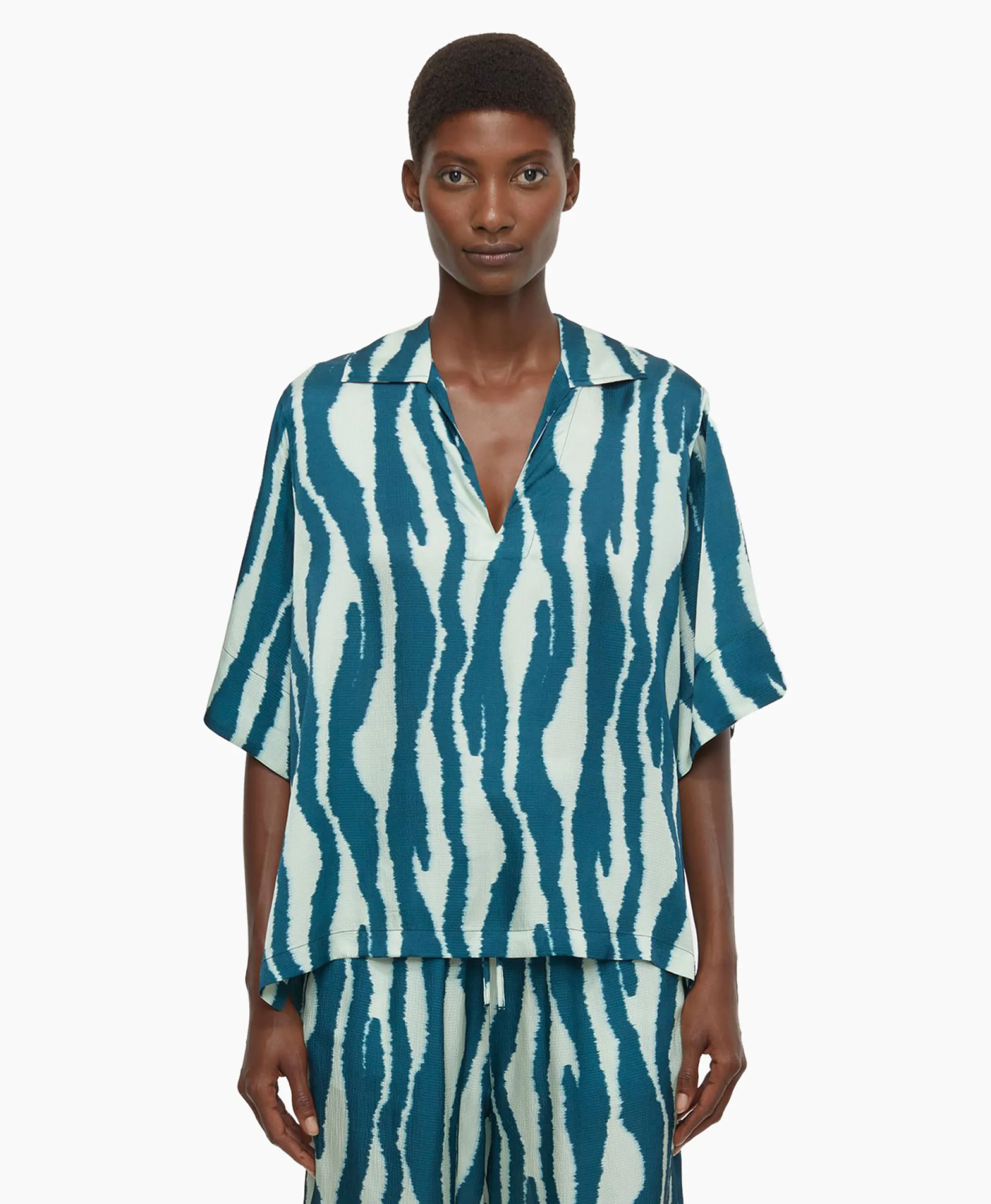 Closed Blouse Short Sleeve Blauw