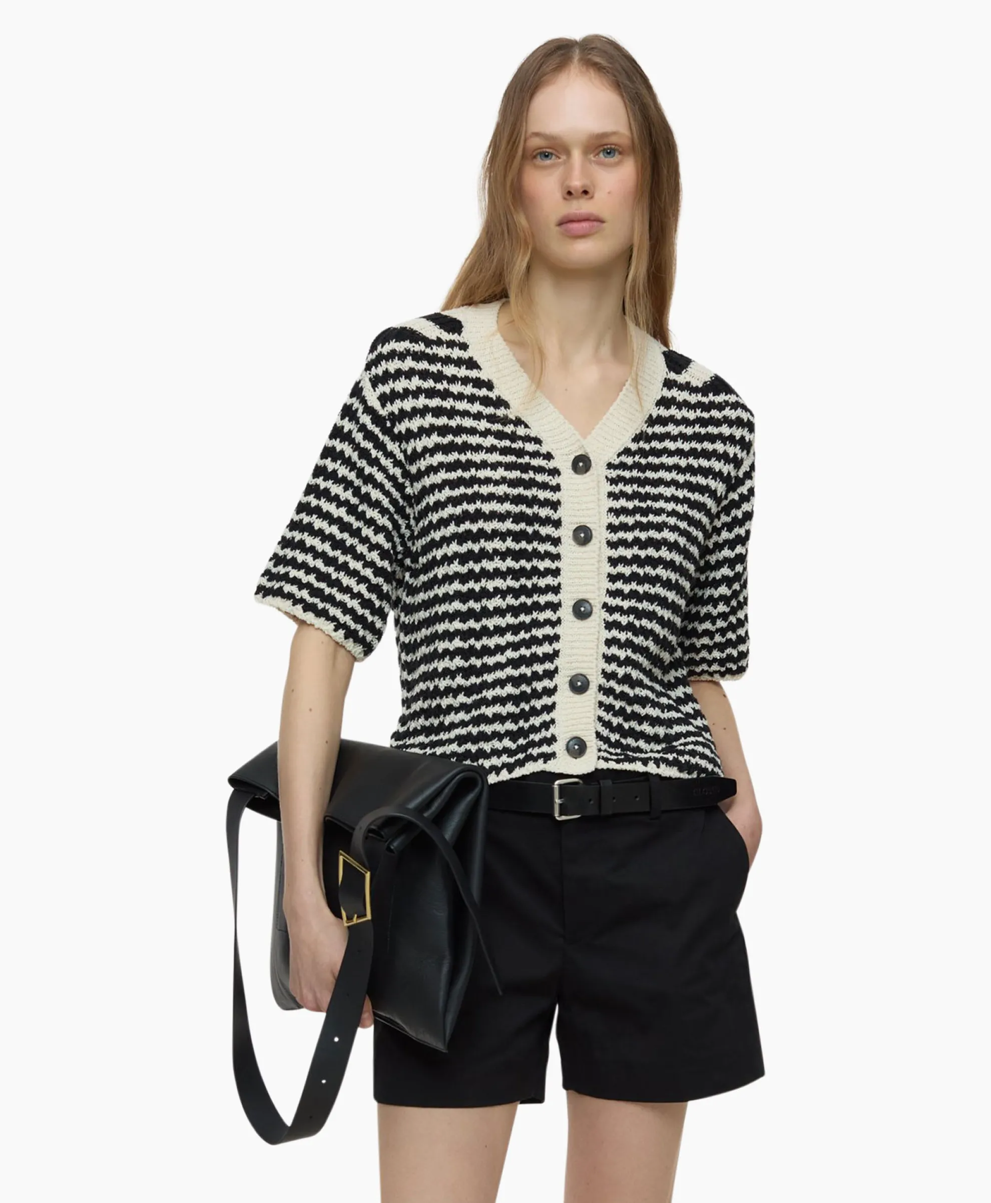 Closed Vest V Short Sleeve Zwart