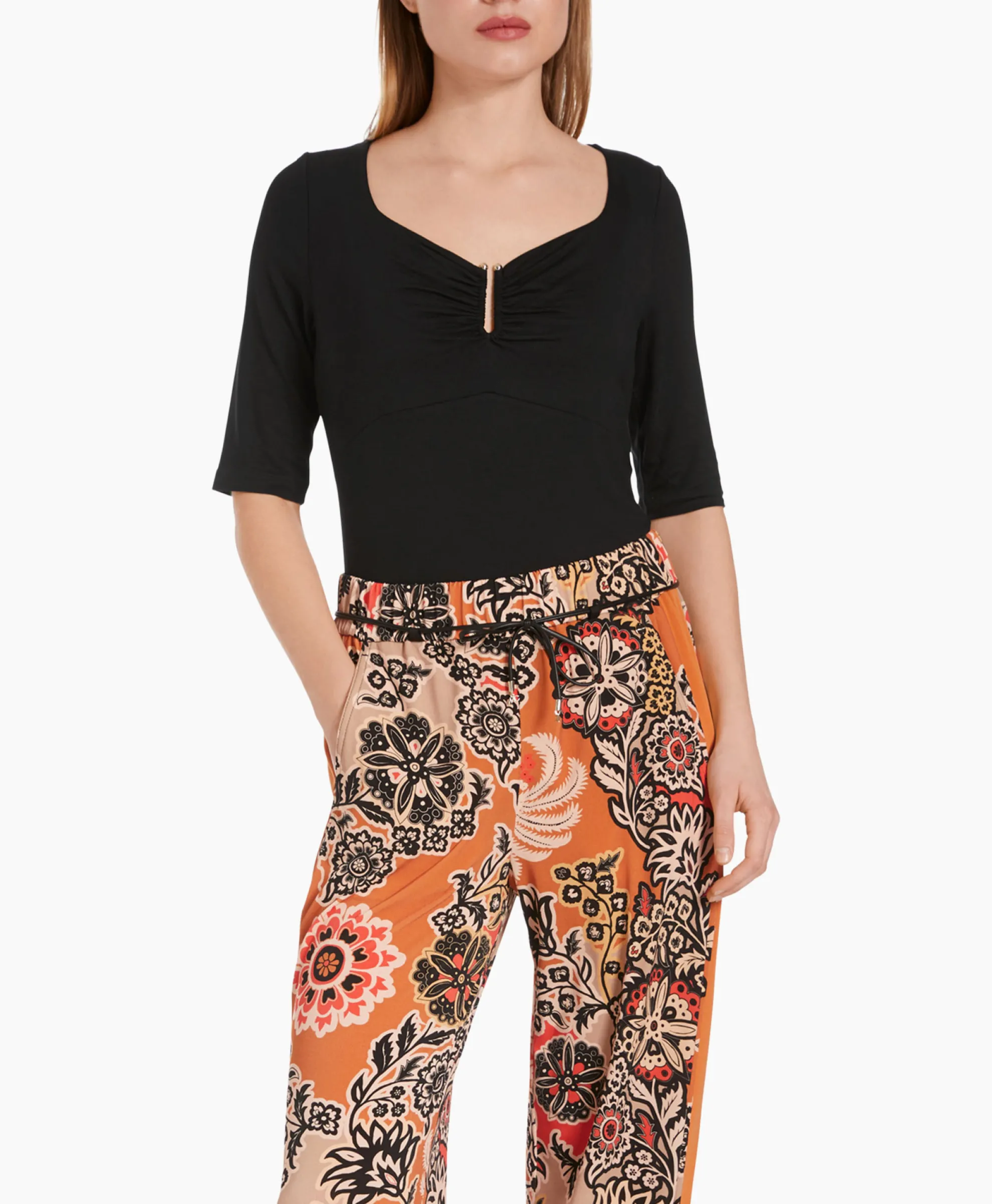 Marccain Collectie T-Shirt Wc 48.57 J33 Zwart