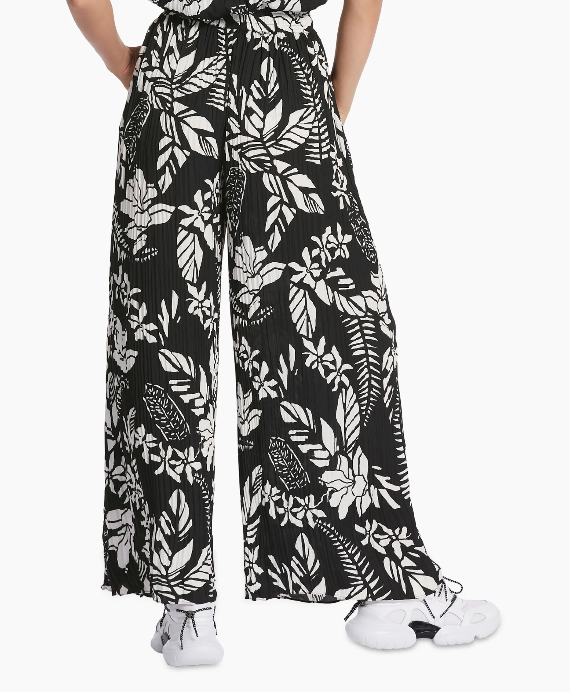 Marccain Sport Broek Ws 81.15 W22 Zwart