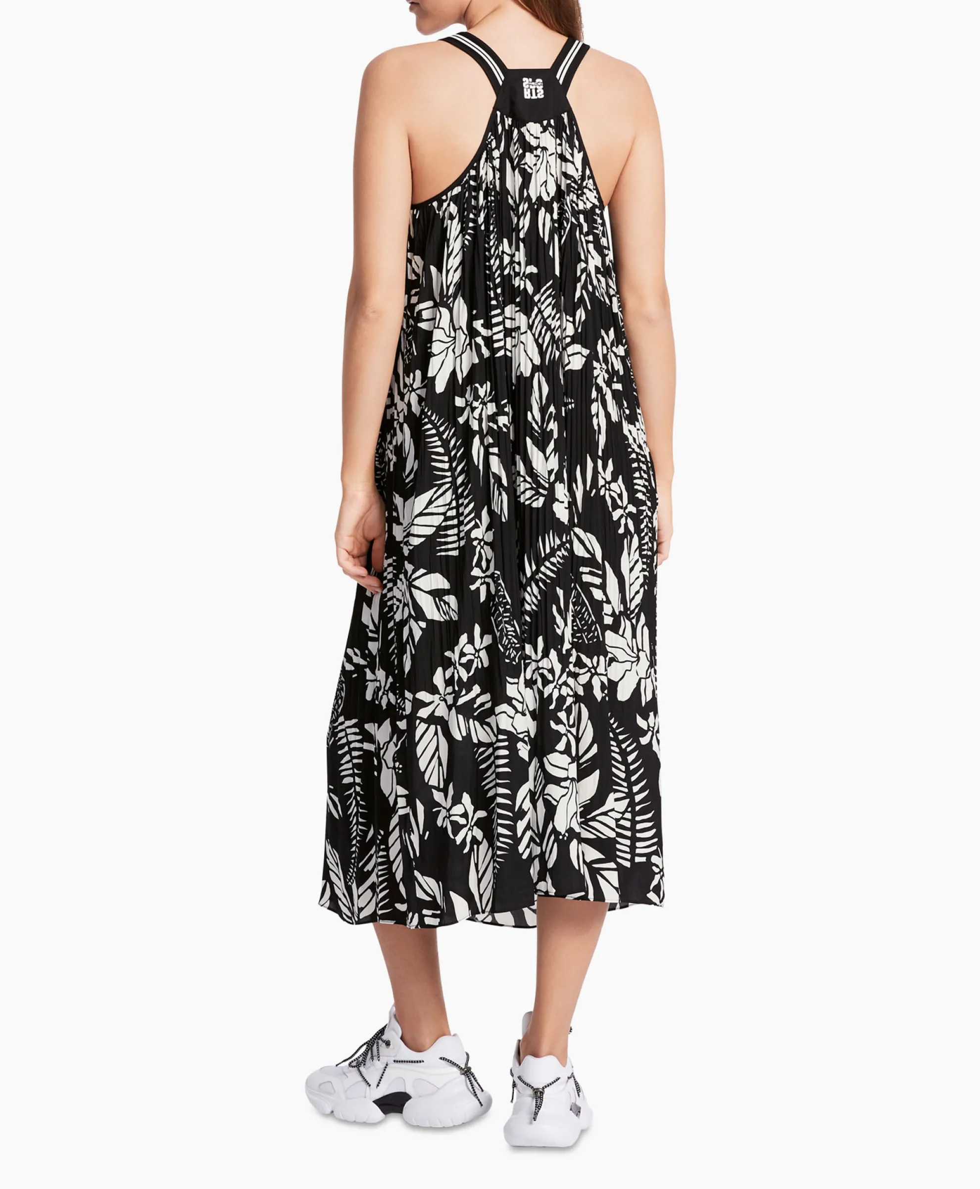 Marccain Sport Jurk Ws 21.08 W22 Zwart